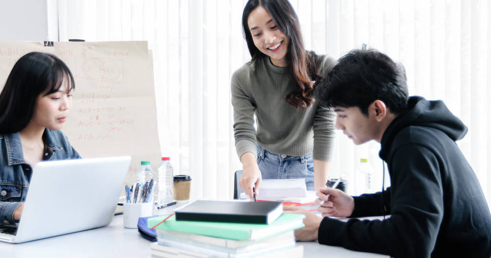 平江县璐璐艺术职业学校2023年网站网址是多少